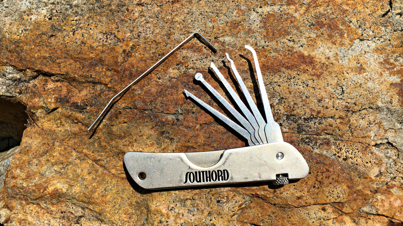 The SOUTHORD Jack Knife Lock Pick Set Kit Badger